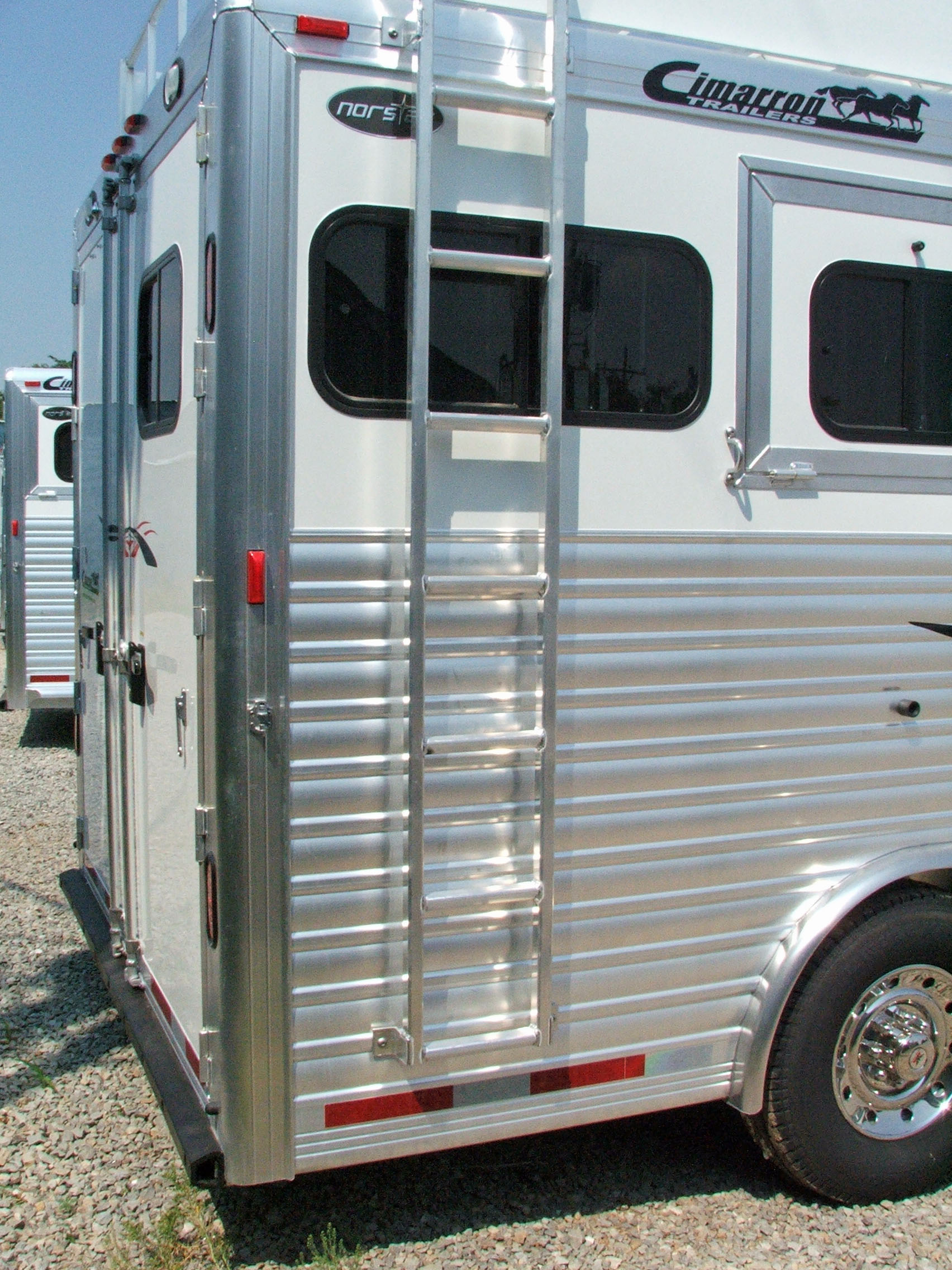 Cimarron Custom Aluminum Horse Trailers made in USA MrTrailer Reviews