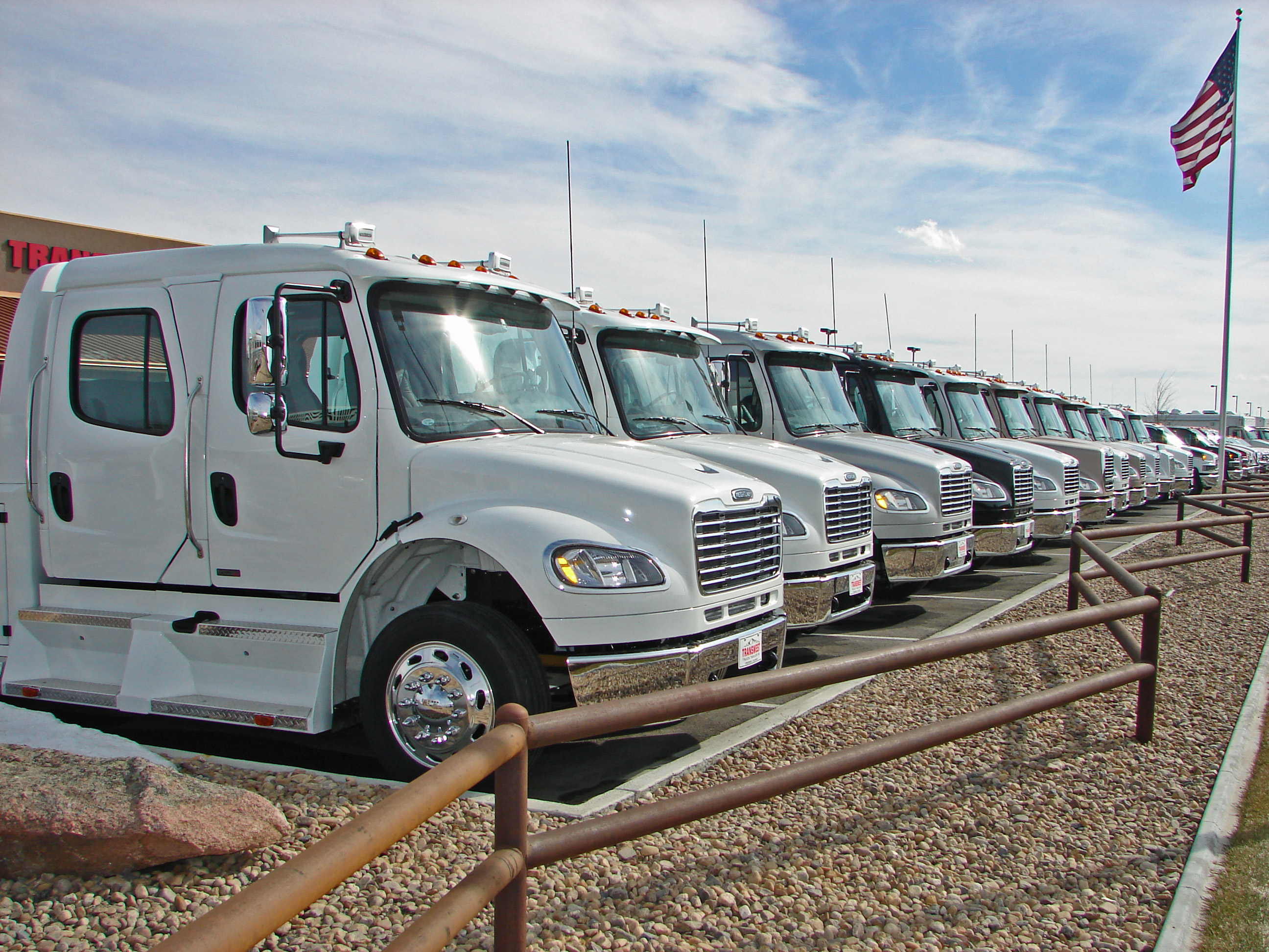 reviews for horse trailers, towing reviews, horse trailer accessories,hauler