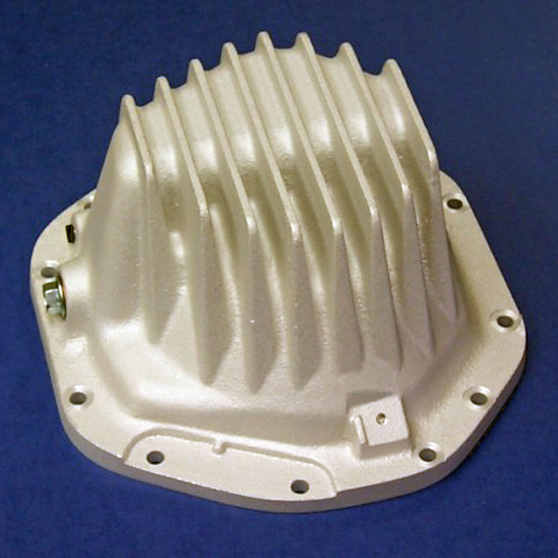 2005 Nissan titan oil capacity