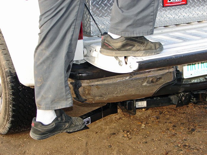 access step to your truck bed MrTrailer Reviews Trucks Towing