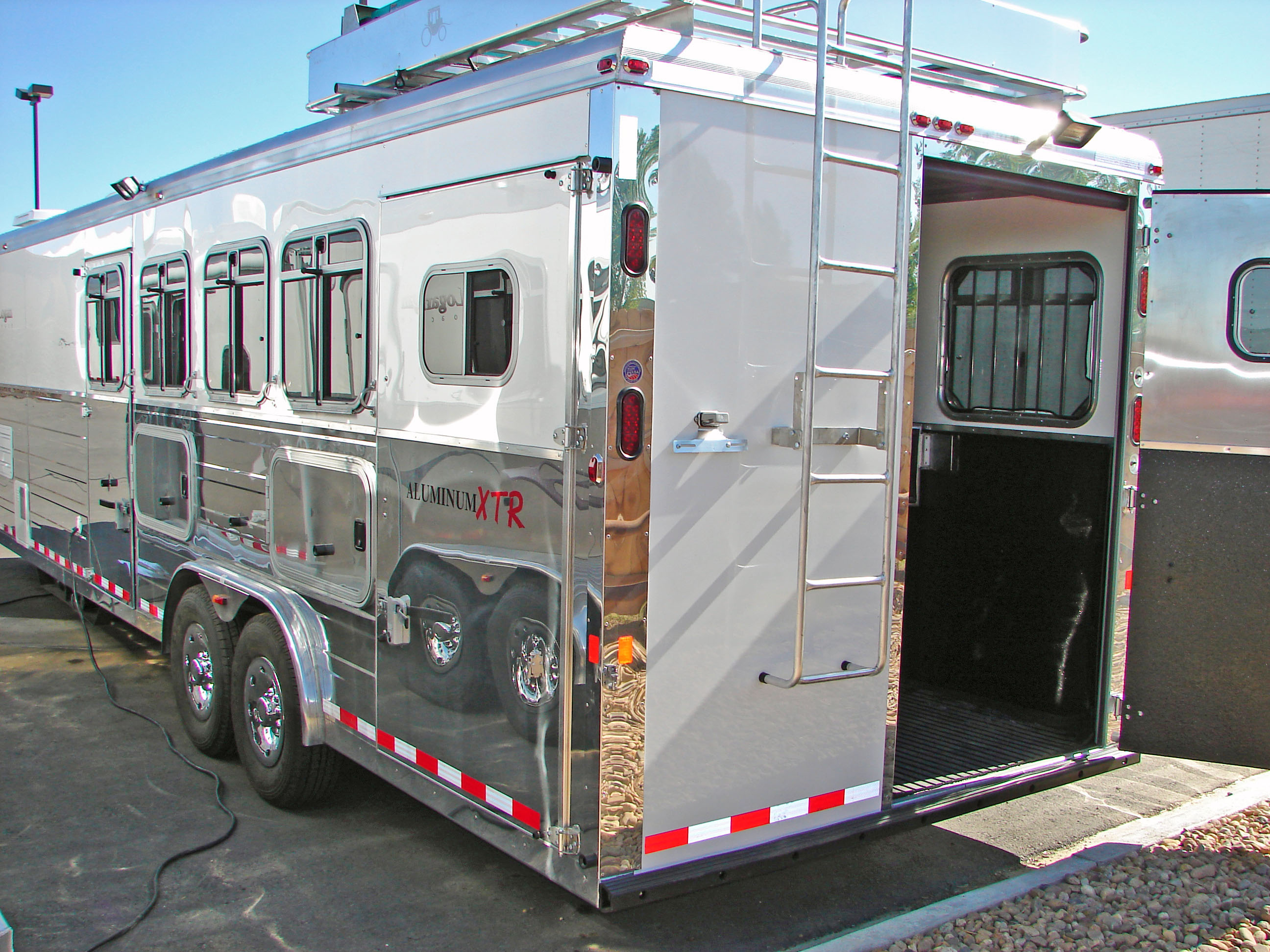 Logan Coach Horse Trailers, Stock Trailers