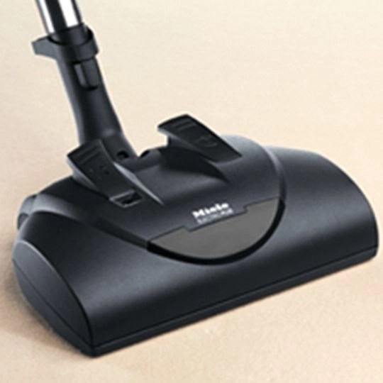 Best Vacuum for Delicate and Oriental Rugs In 2022