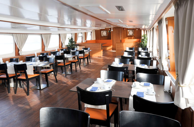Seebestattung Bremerhaven auf der MS Geestemünde (50