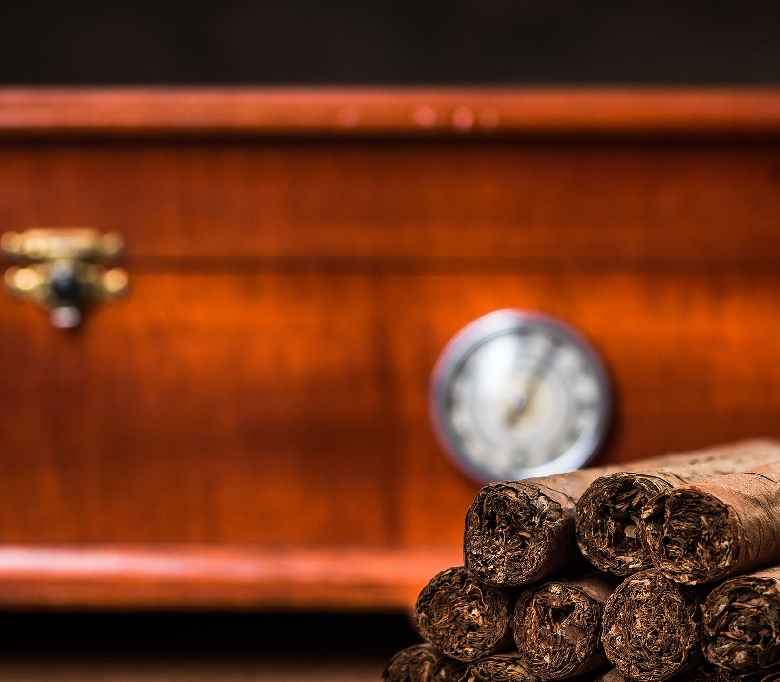 How to Calibrate a Humidor Hygrometer A Comprehensive Guide
