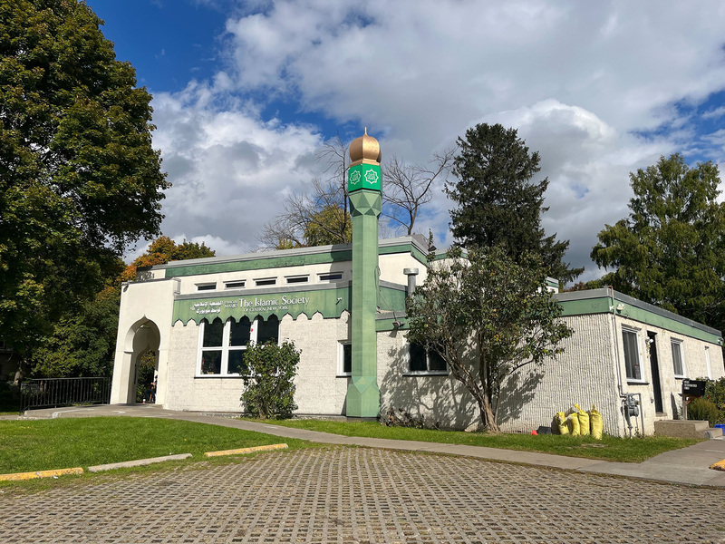 SU can benefit from strengthening its connection to Syracuse Muslims Muslim Student Life at