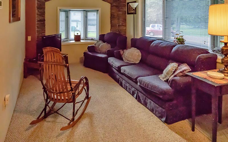 Bemus Point Lodging at Maple Springs Lake Side Inn