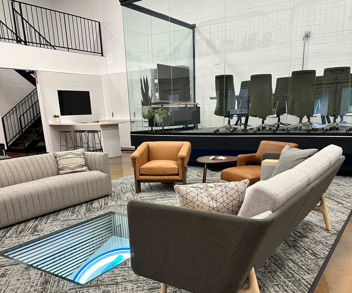 Elevate Your Workspace Finding the Perfect Office Furniture in Salt