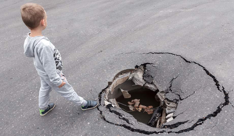 Sinkhole Damage Insurance Claims & Coverage Lawyers Florida