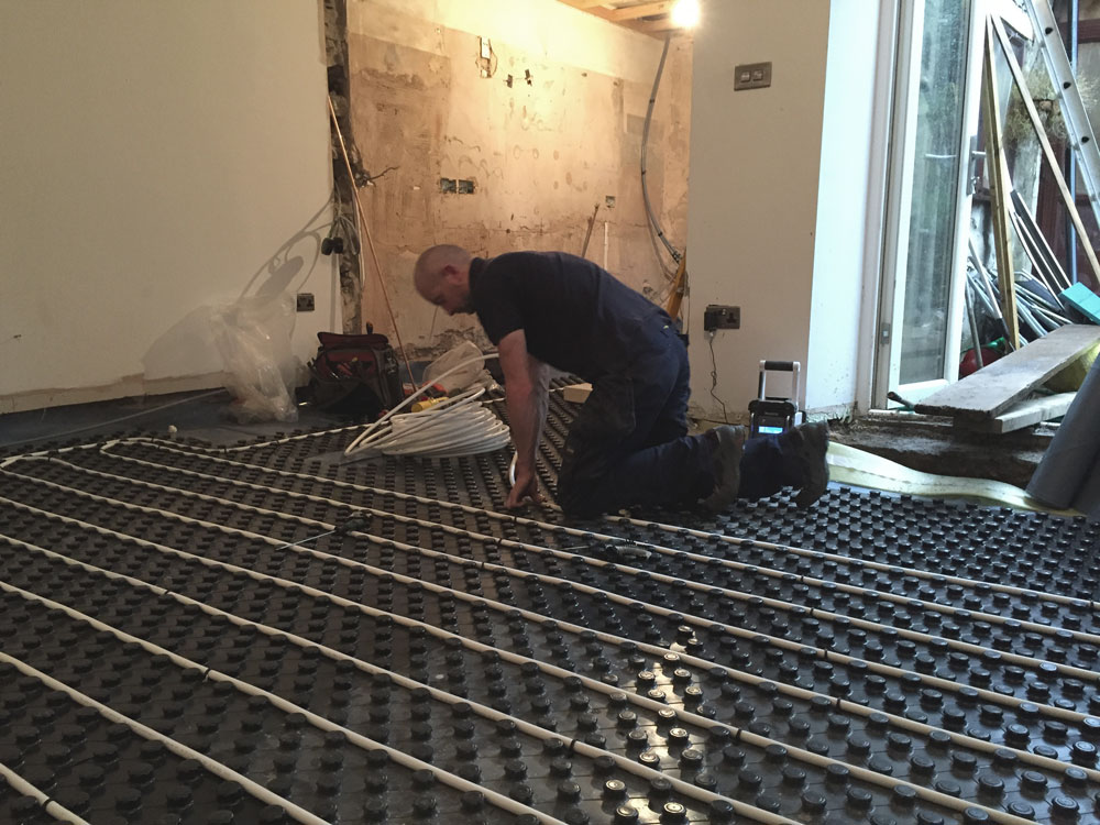 Fitting underfloor heating Matthew Scanlon Plumbing and Heating