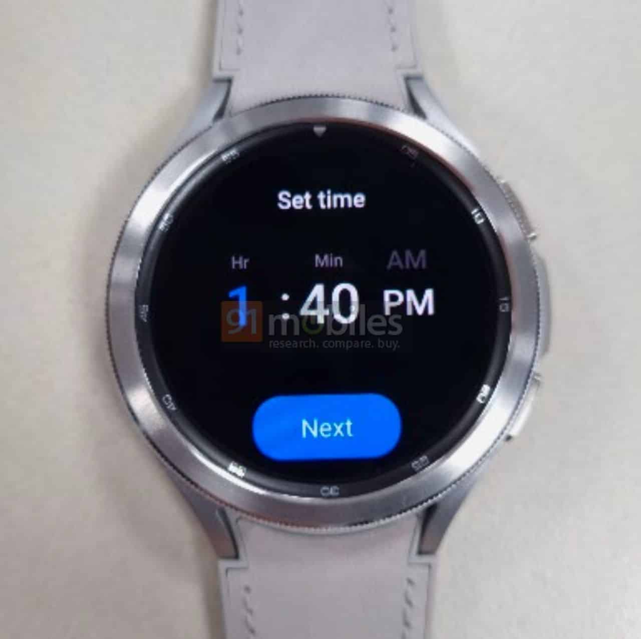 Live photos of the Samsung Galaxy Watch4 Classic leak