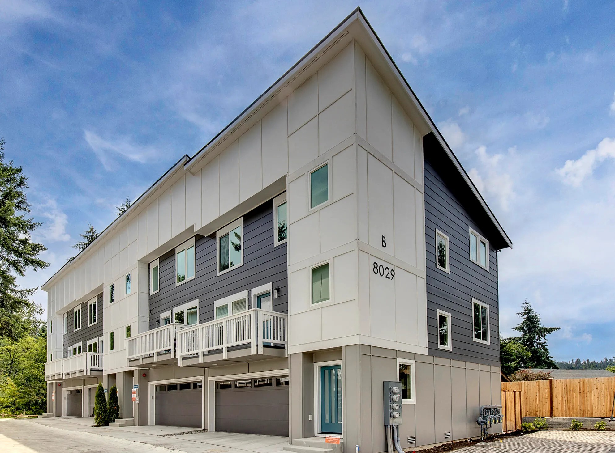 Beachwood New Luxury Townhomes in Kenmore, WA