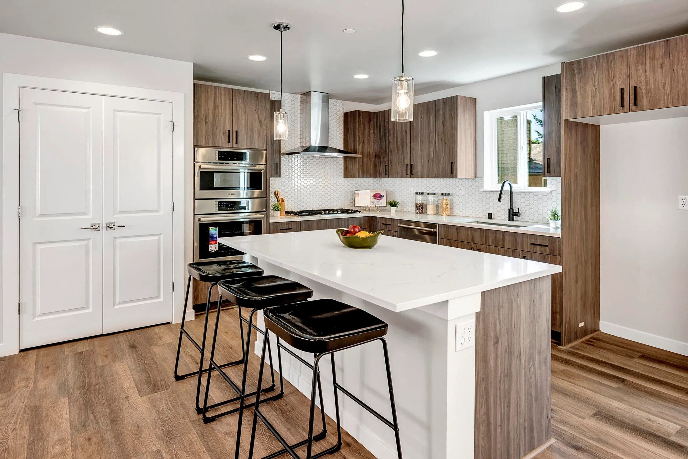 Beachwood New Luxury Townhomes in Kenmore, WA