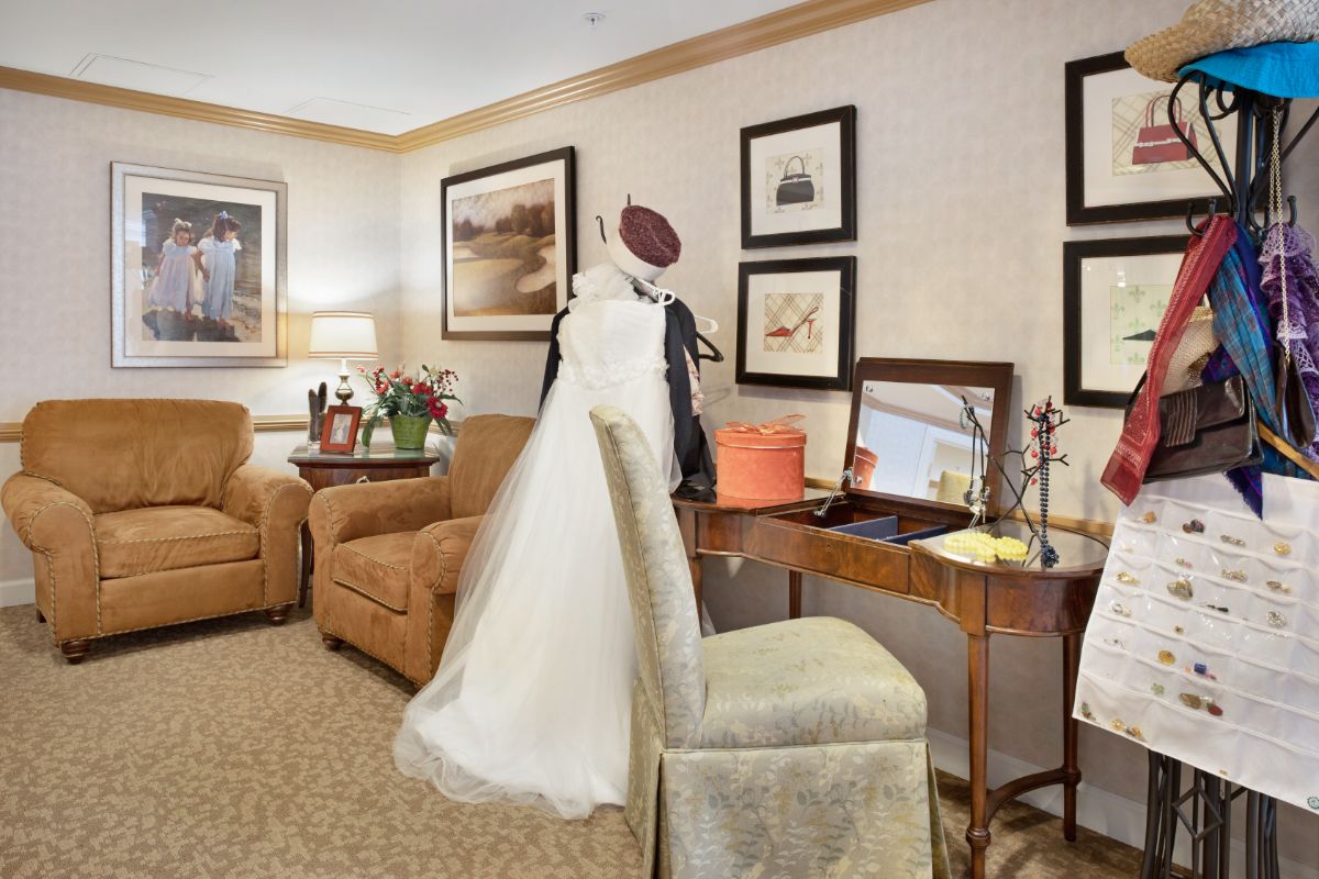 Virtual Tour & Photo Gallery Sunrise of Dollard des Ormeaux, QC