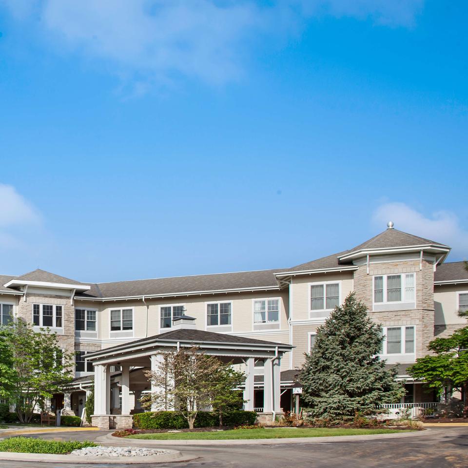 Rooms & Amenities Sunrise of Lenexa, KS