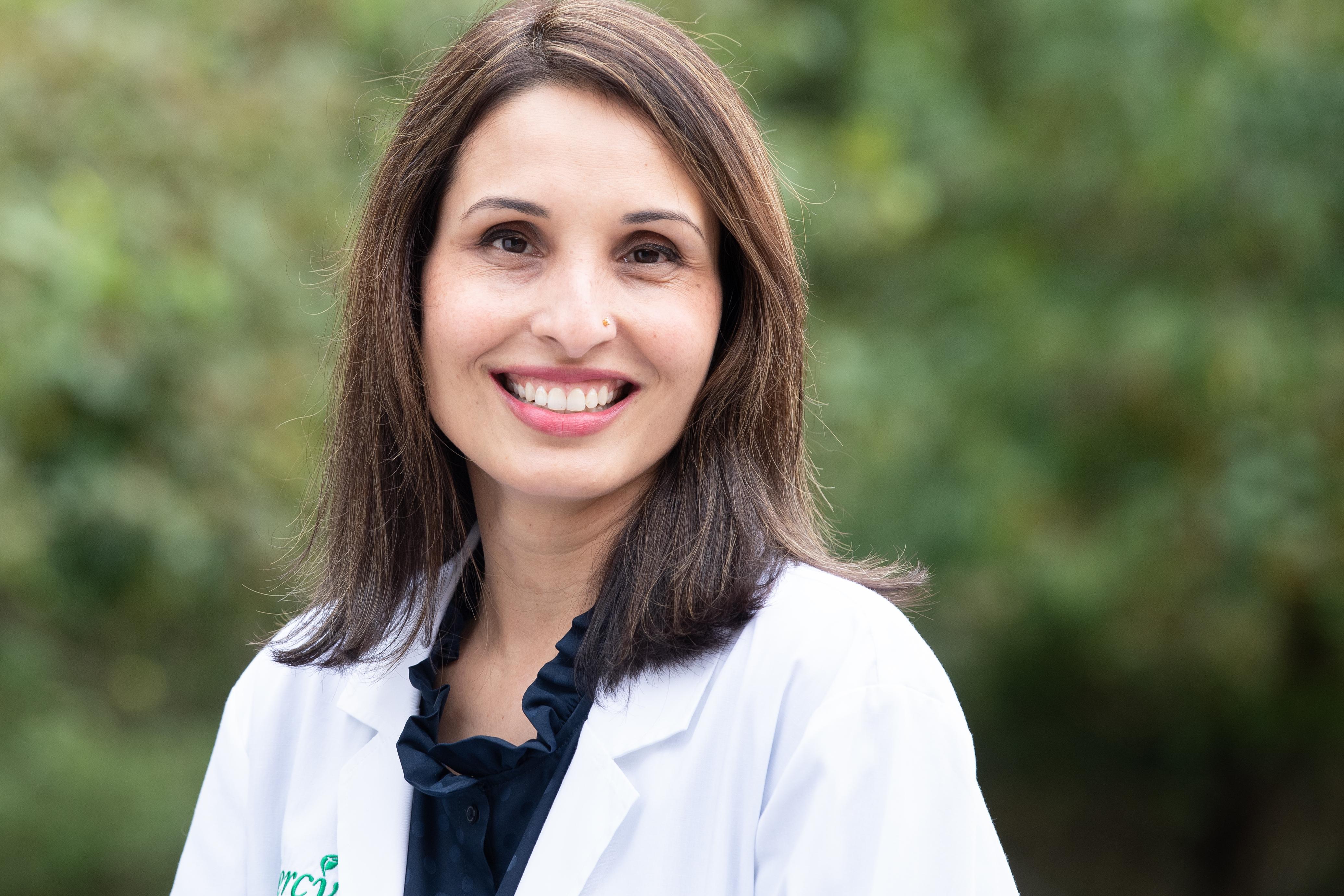 Dr. Hina Ghafoor Primary Care Doctor in Reisterstown, MD Mercy
