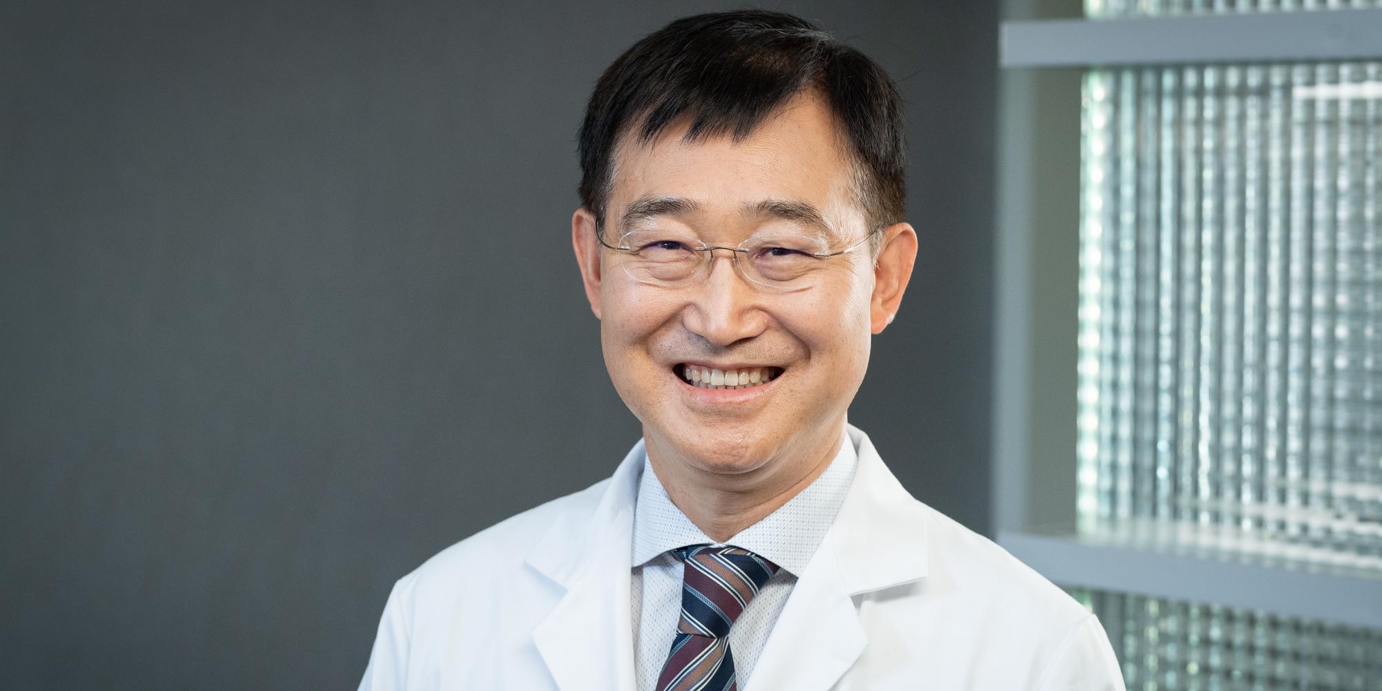 Dr. Charles Park Neurosurgeon in Baltimore Mercy Medical Center