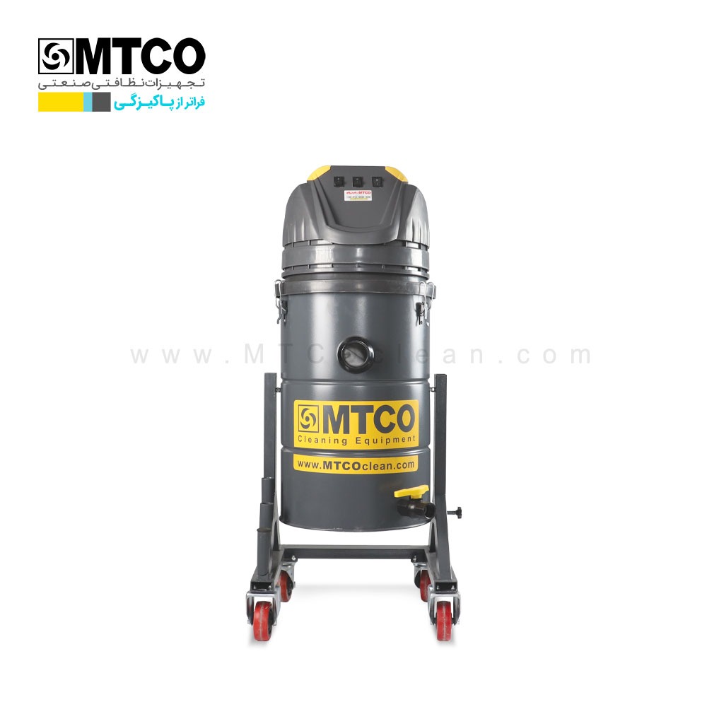 Car wash industrial vacuum cleaner