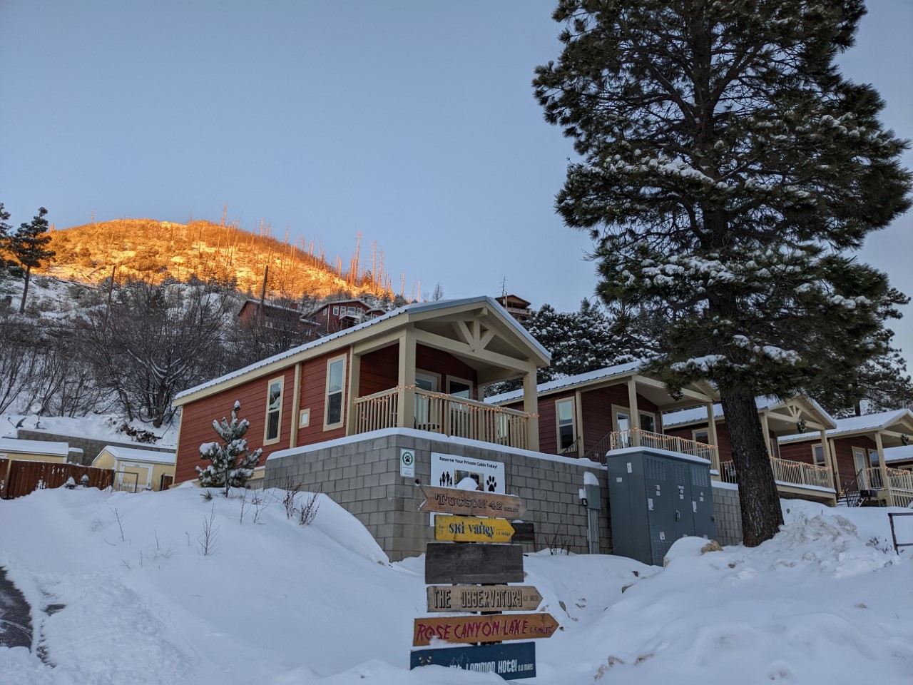 Reservation Mt. Lemmon Hotel