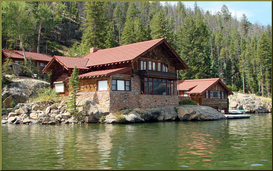 Affordable Lake Site Cottages for Rent Close to Montreal