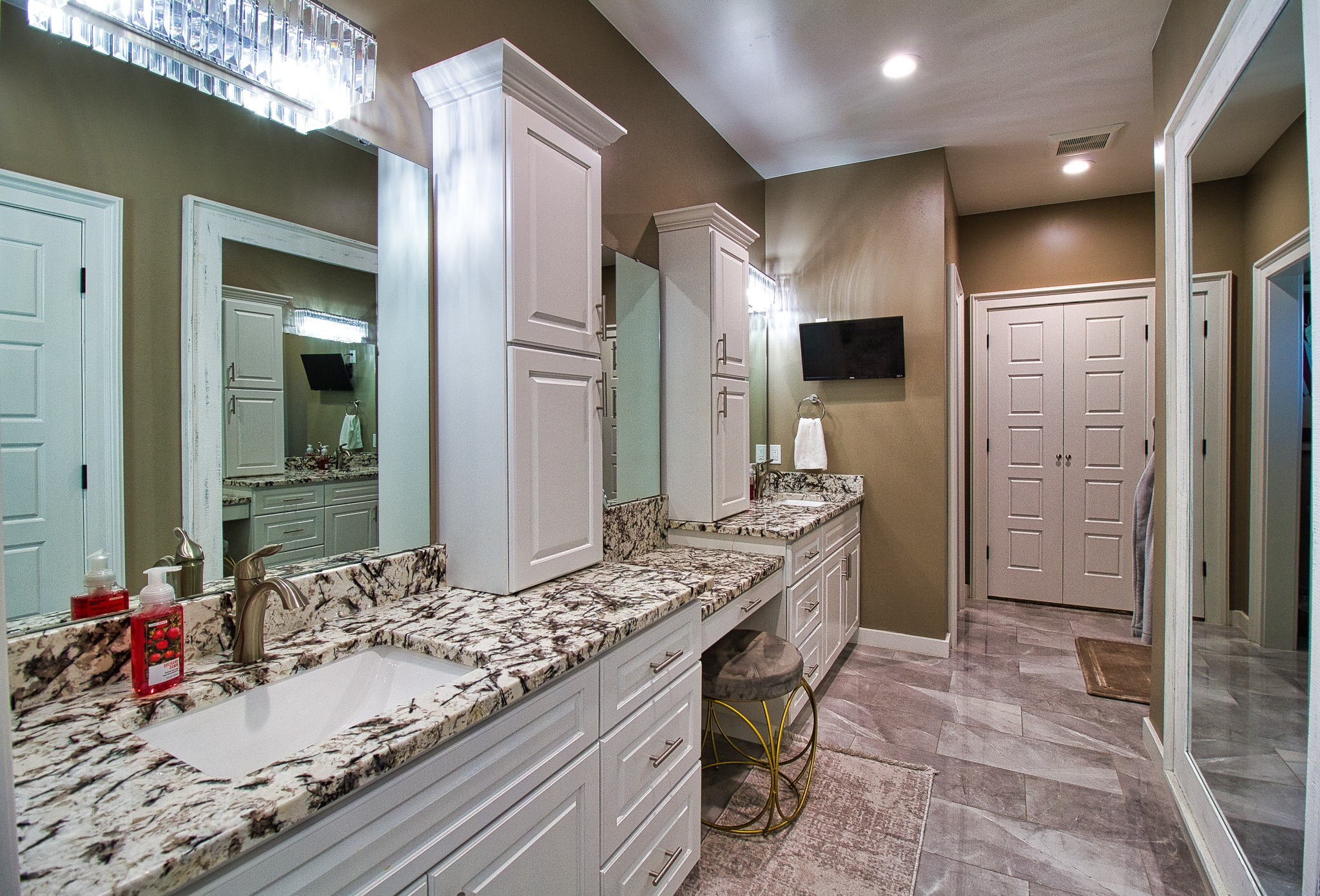 Mountain West Realty, Inc Real Estate It's what we do....Everyday!