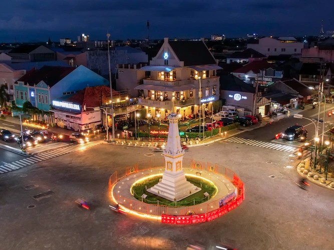 Jogja, Kuningan, Dan Seember Tape Ketan