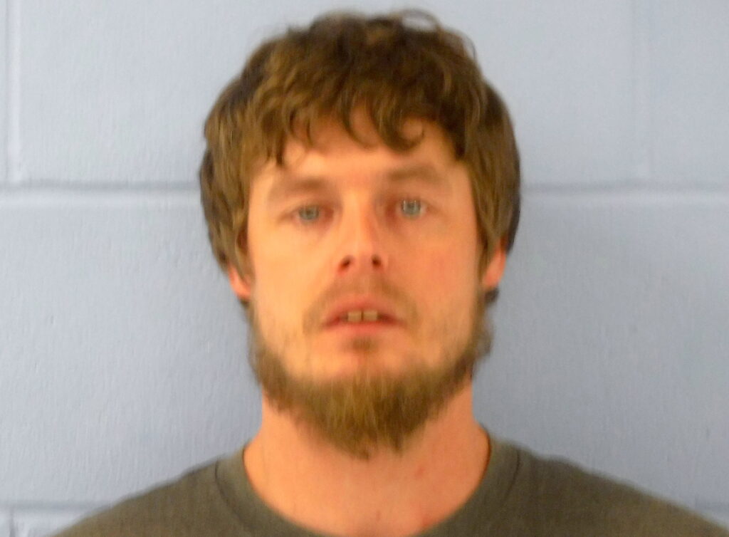 Burlington, Iowa, man facing burglary charges after arrest in Carthage
