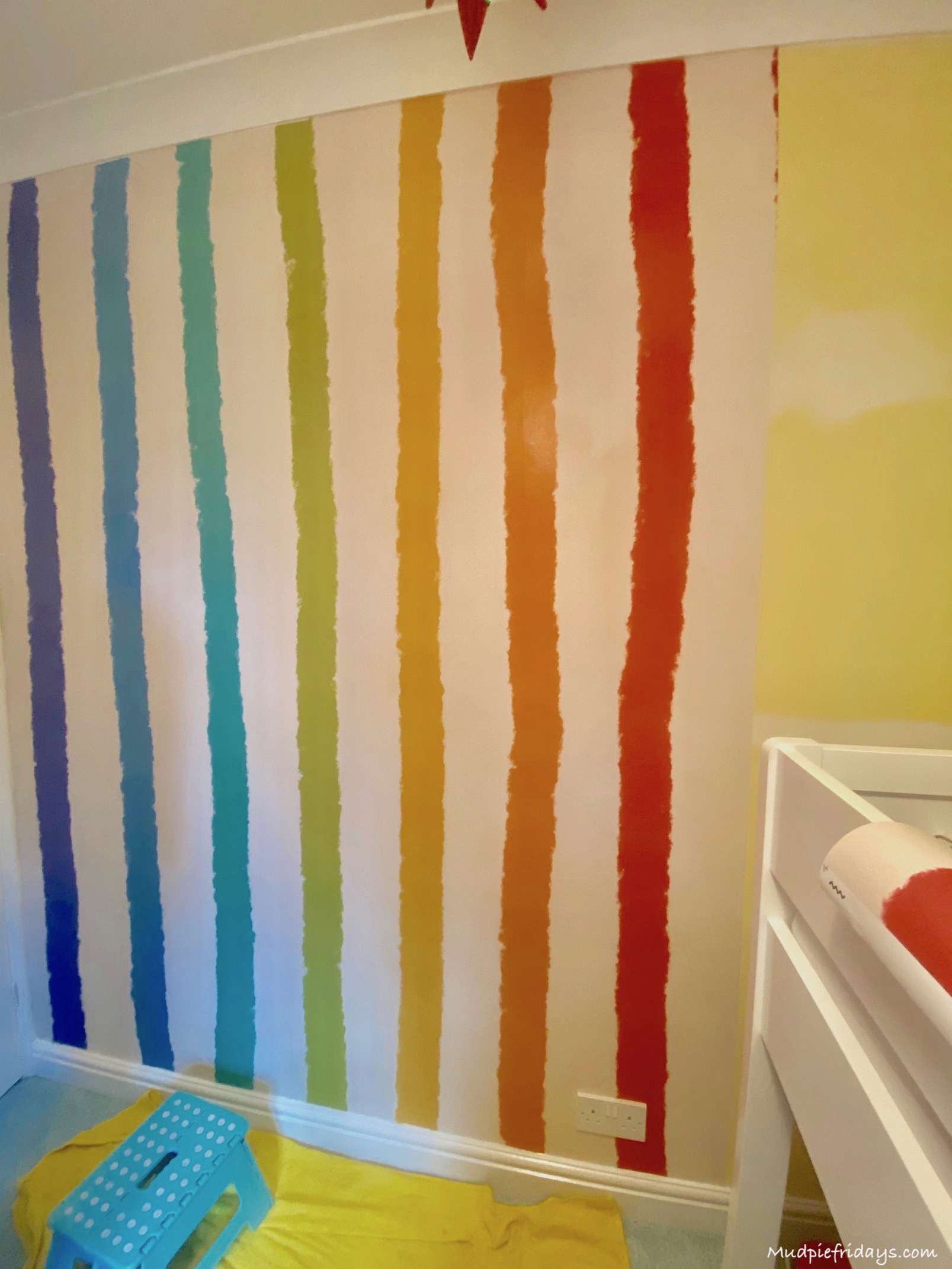 Rainbow Bedroom Ideas for a Little Boy