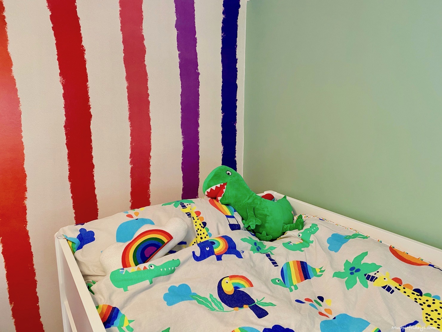 Rainbow Bedroom Ideas for a Little Boy