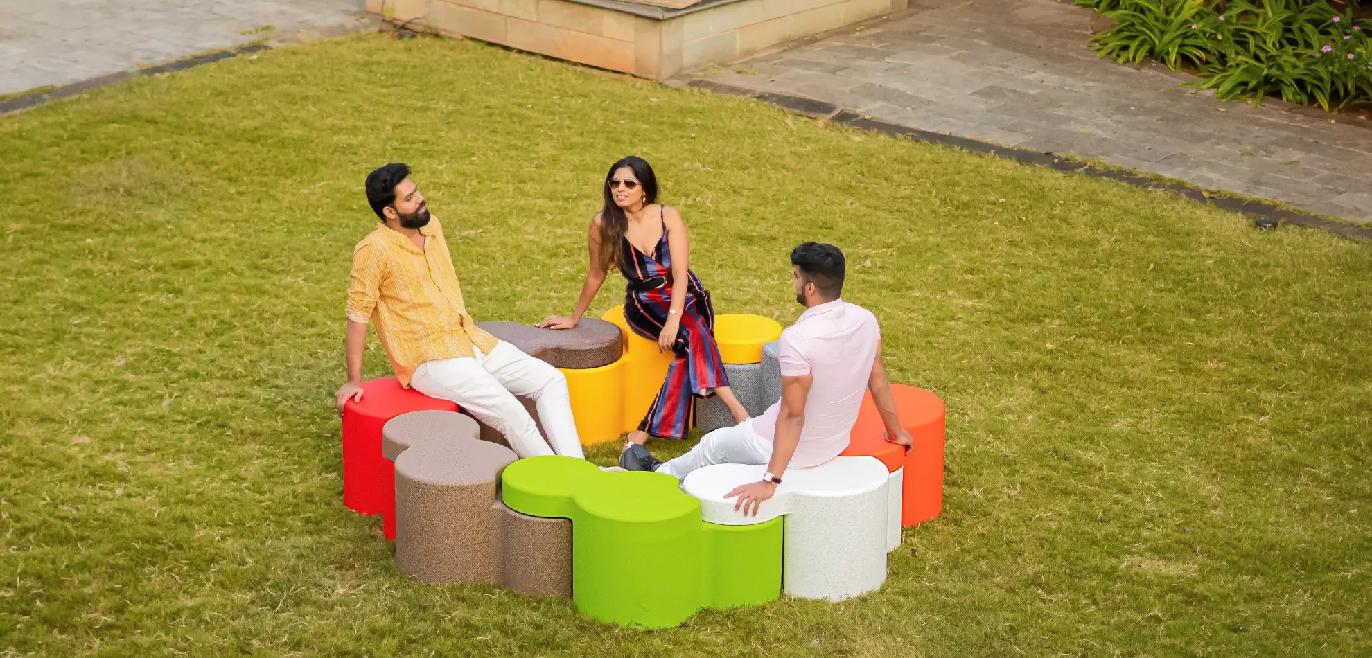 The Best Modern Furniture Blogs for Outdoor Garden Decor