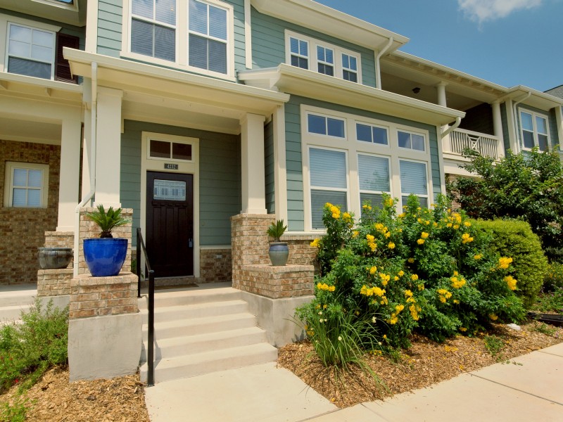 Streetman Home With Garage Apartment Mueller Silent Market Austin Homes