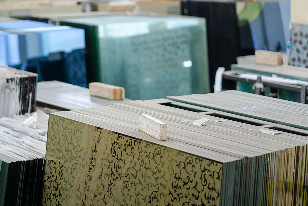 Kenya Glass Factory at Daryl Hole blog