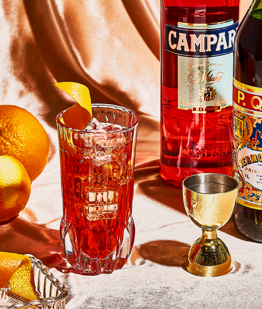 Campari Tudo sobre a marca, modo de preparo e os principais drinks