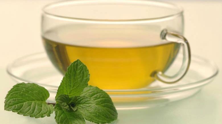 10 Remedios naturales para los cólicos menstruales Mujer de 10
