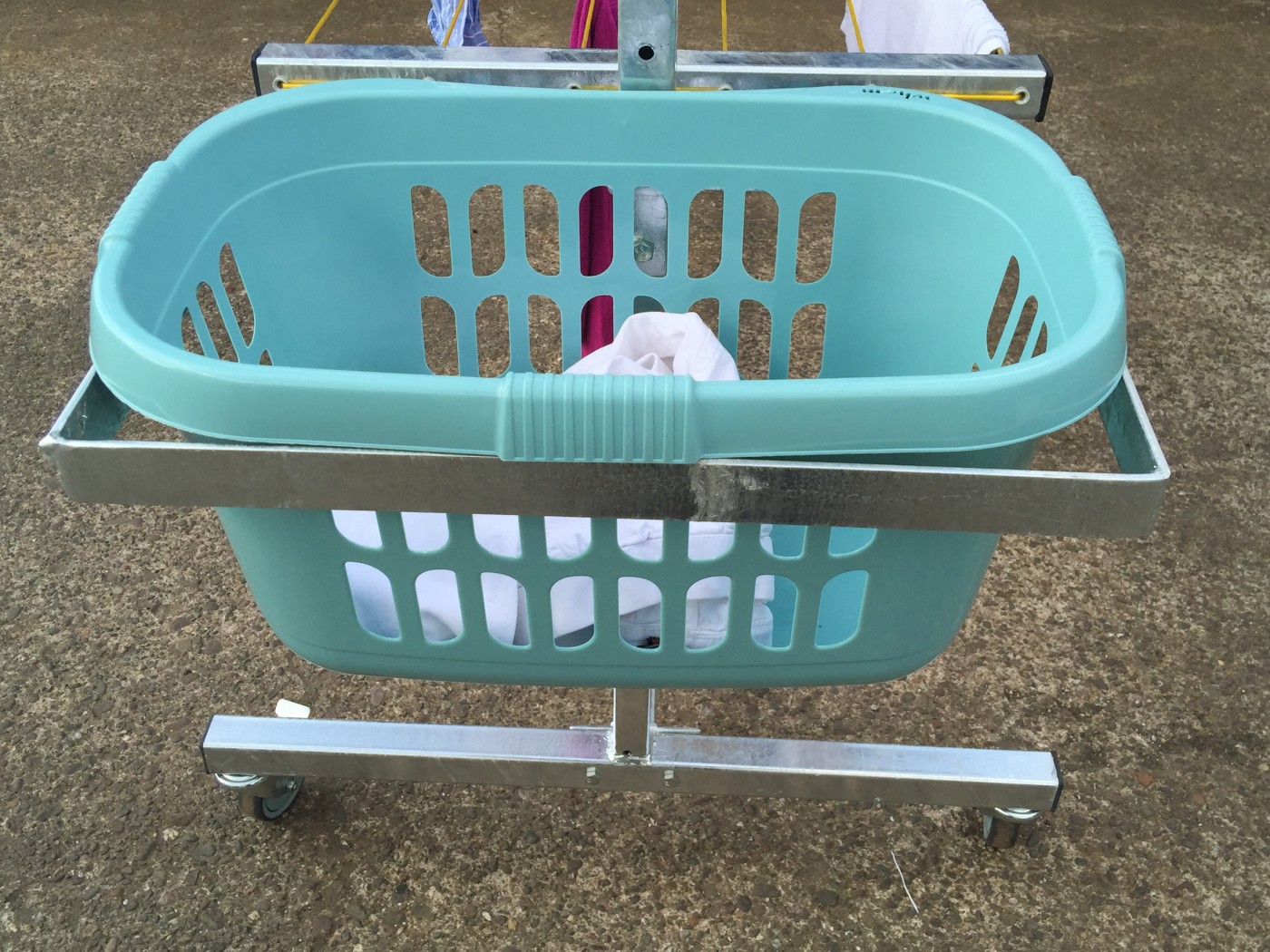 Clothes Line On Wheels (C/w Side Basket Holder) Multec Ltd