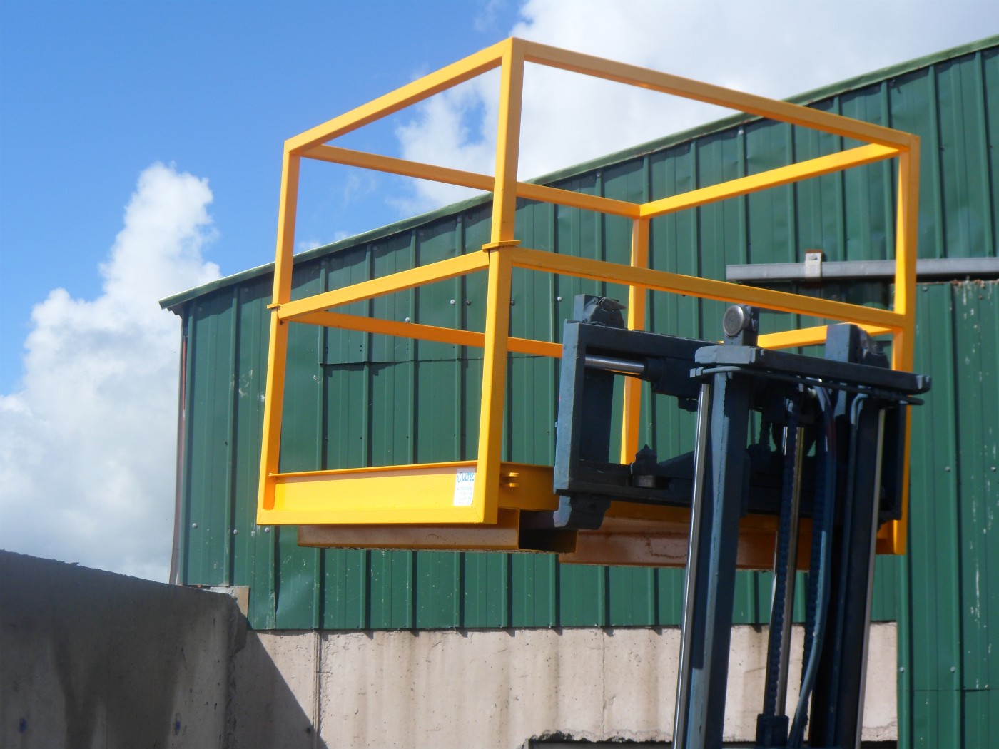 4Ft x 4Ft Forklift ManLift Basket Multec Ltd