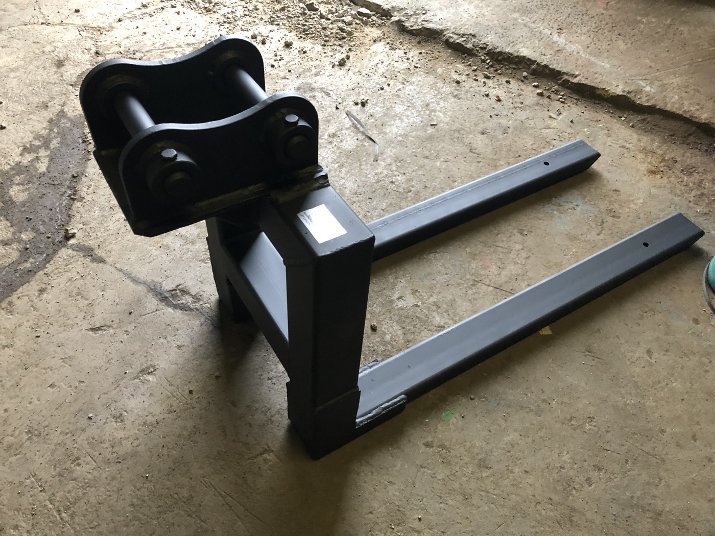 Excavator / Telescopic Handler Forks Attachment (1.5Ton SWL Rigid