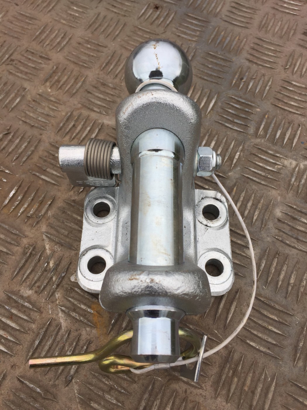 Bradley Ball & Pin Tow Hitch (EU Approved 5000kg SWL) Multec Ltd