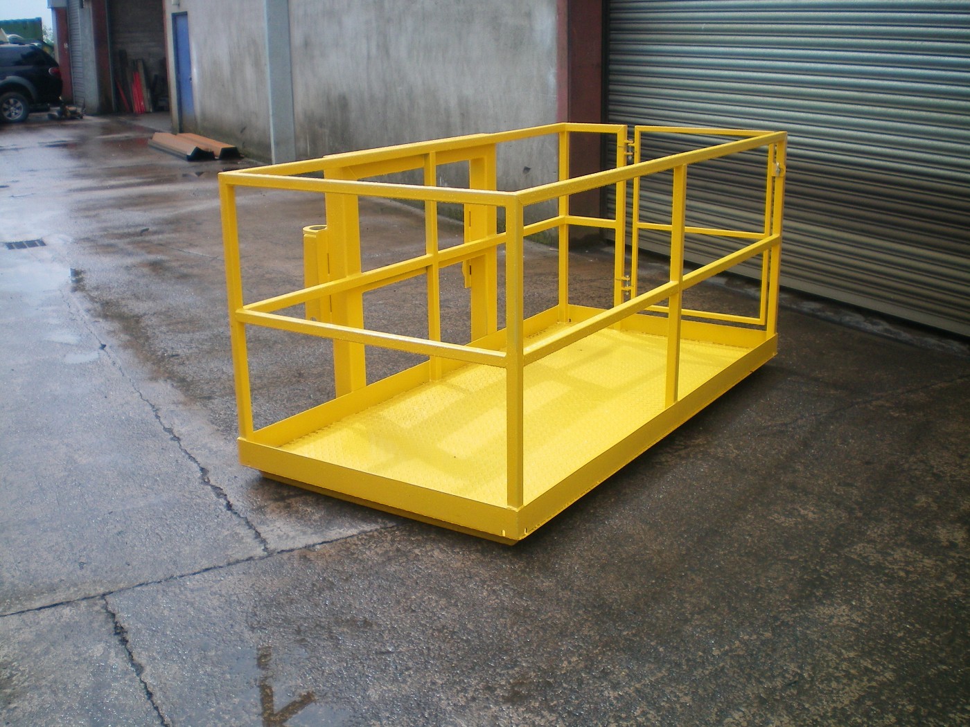10Ft x 4Ft Telescopic Handler ManLift Basket Multec Ltd