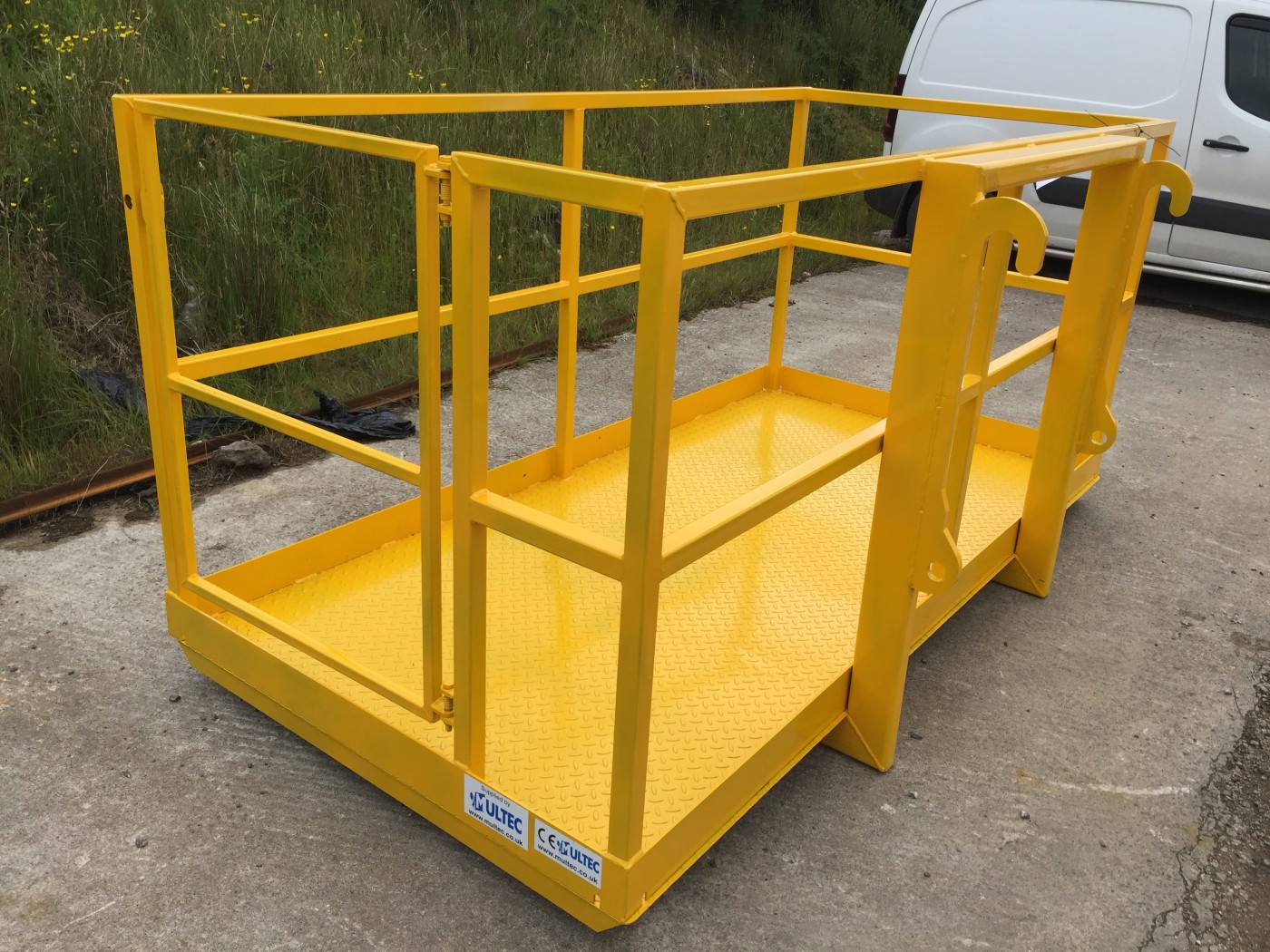 8Ft x 4Ft Telescopic Handler ManLift Basket Multec Ltd