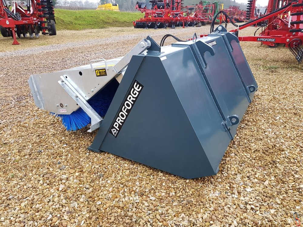 Hydraulic Bucket & Brush Combo Multec Ltd