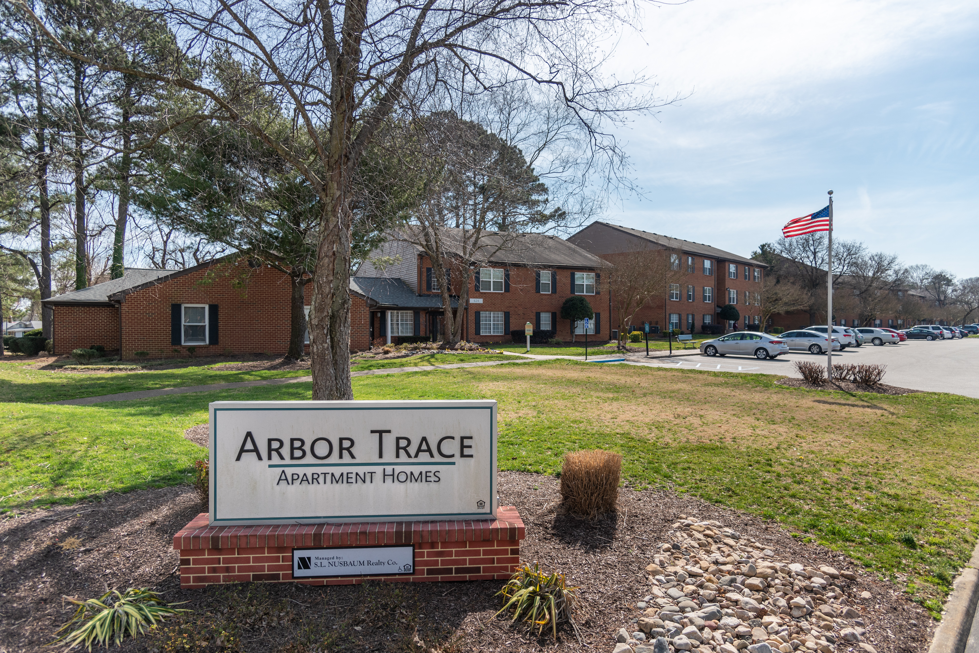 Arbor Trace The Multifamily Advisory Group at Cushman & Wakefield