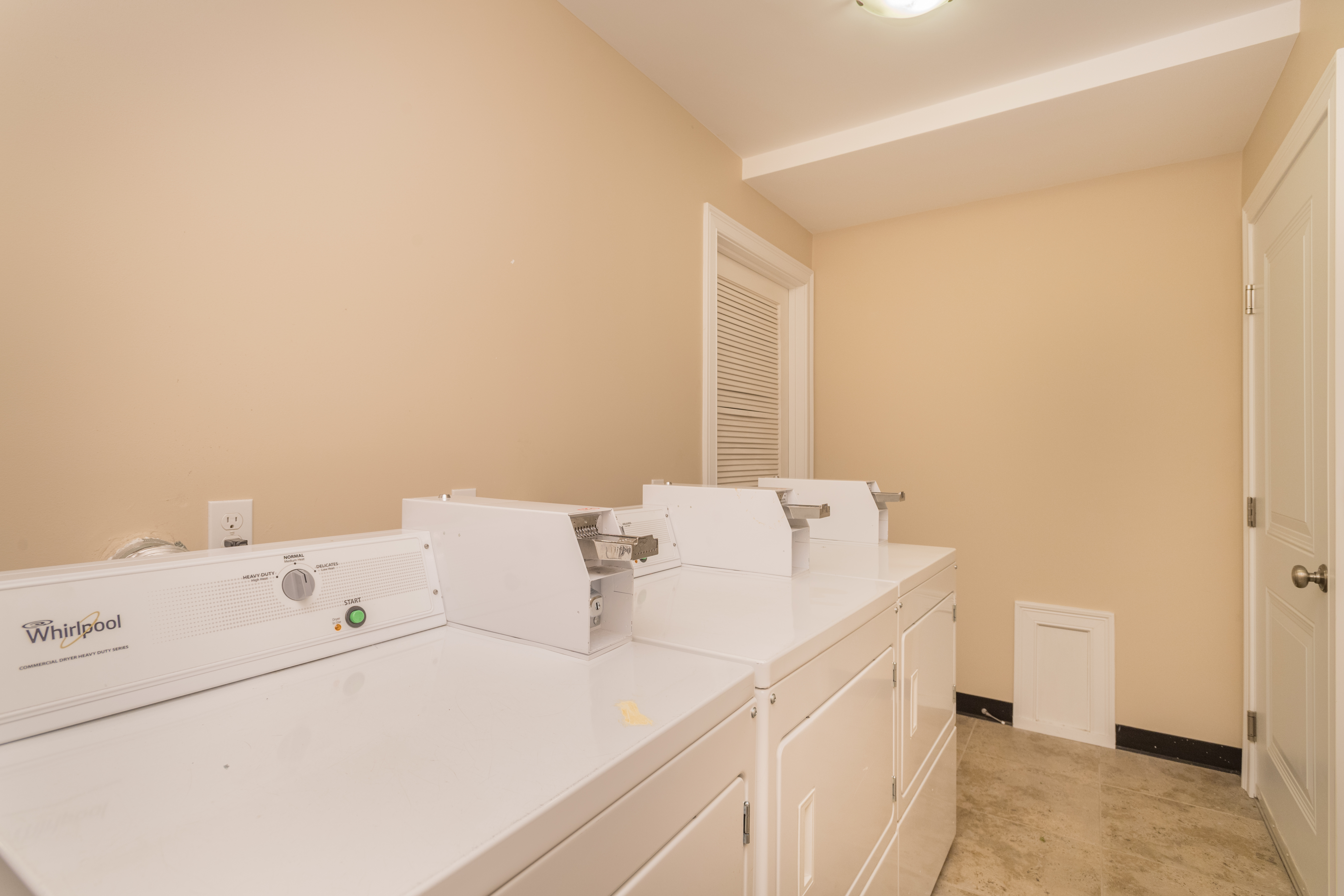 1012 Greenway Court The Multifamily Advisory Group at Cushman