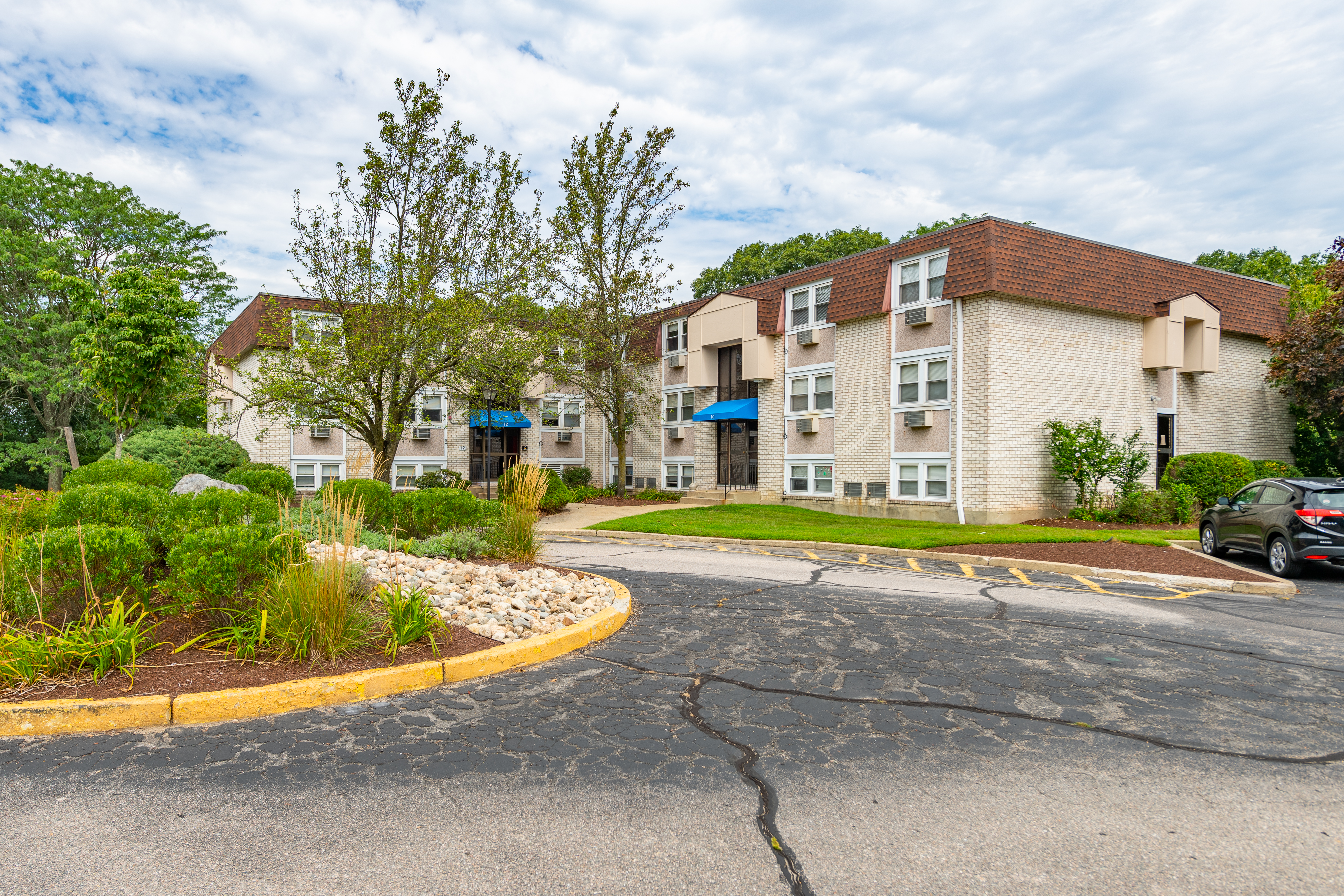 Tanglewood Village Apartments The Multifamily Advisory Group at