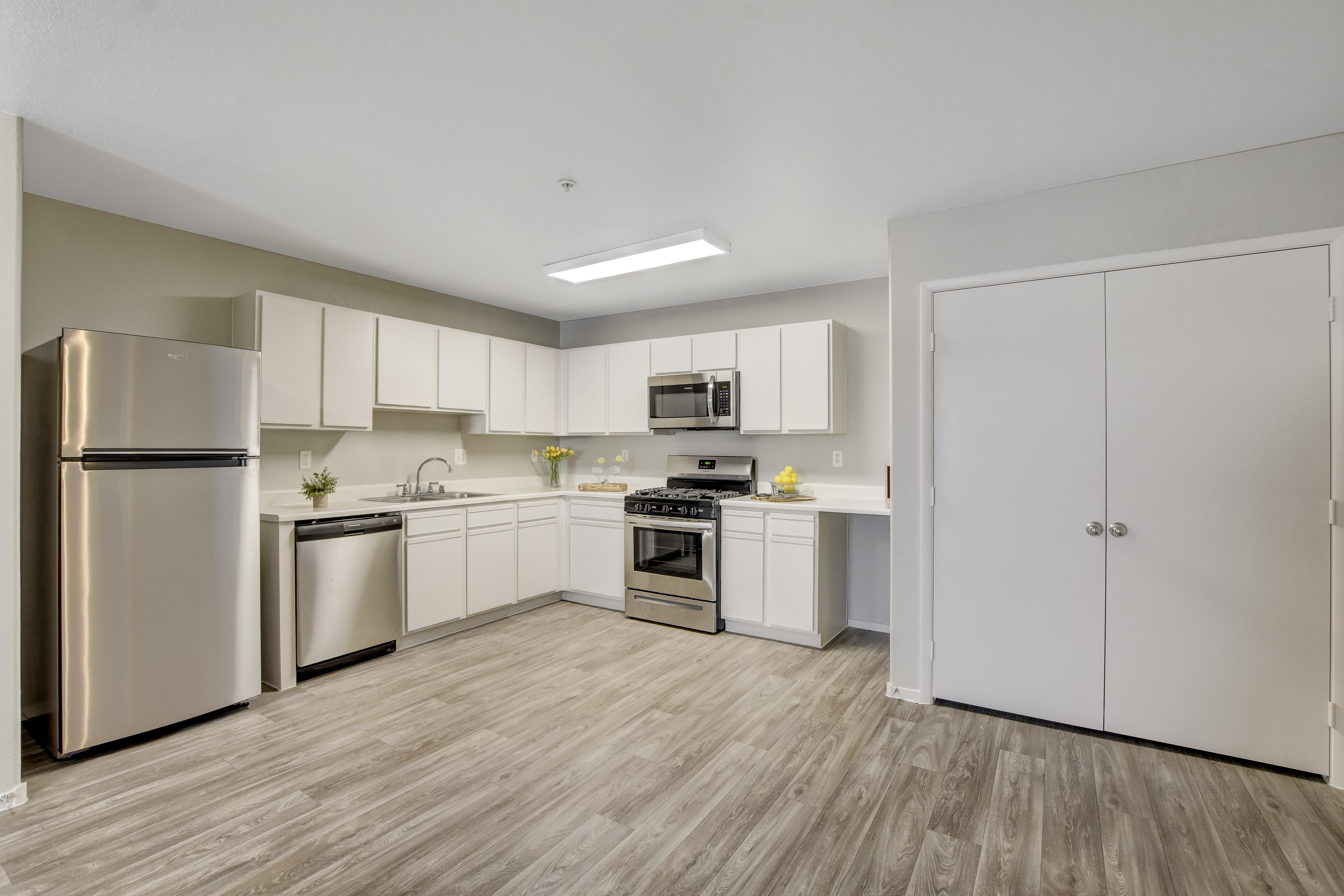 Roca Whitney Ranch The Multifamily Advisory Group at Cushman & Wakefield