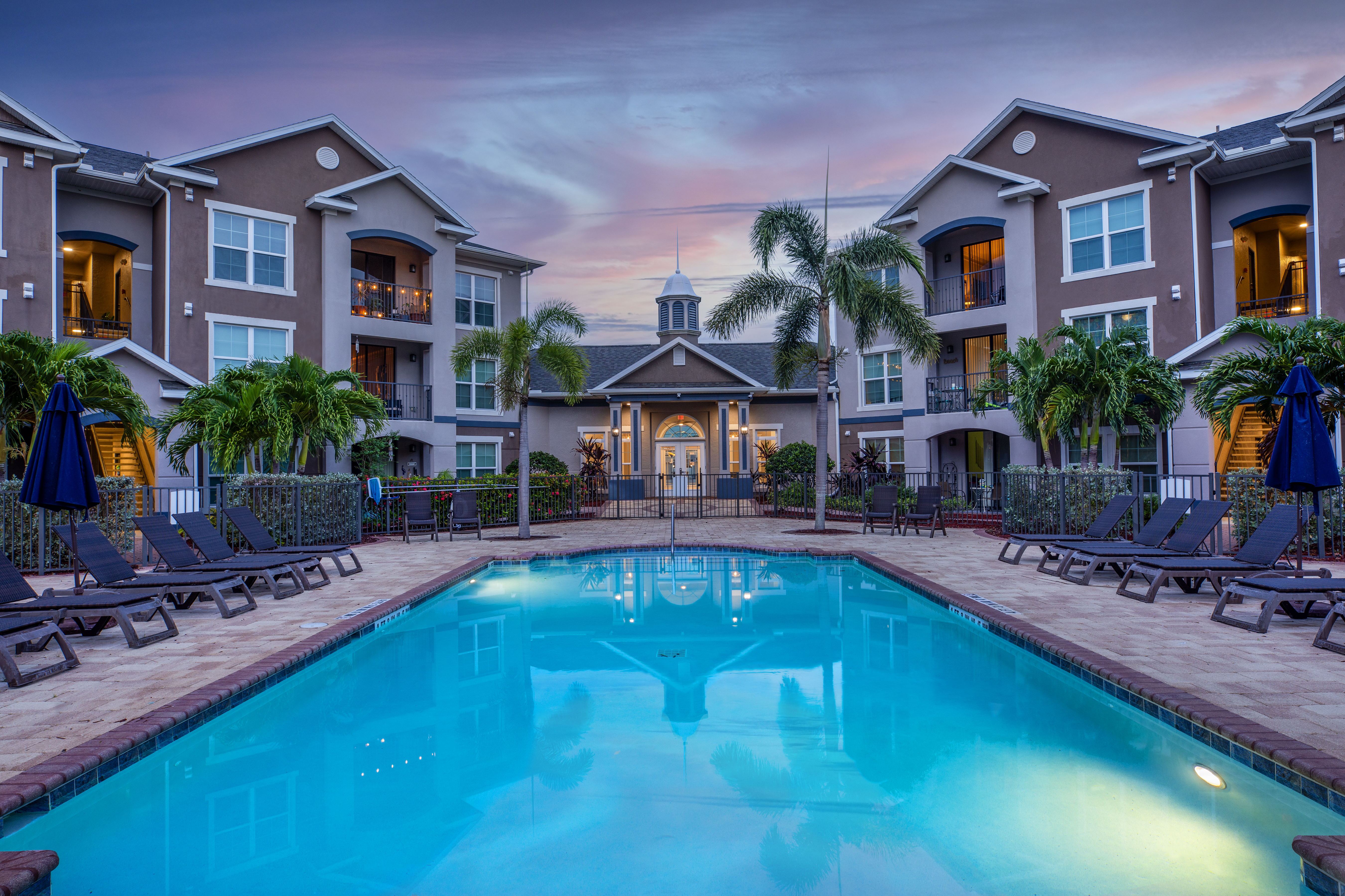 Fountain Villas The Multifamily Advisory Group at Cushman & Wakefield