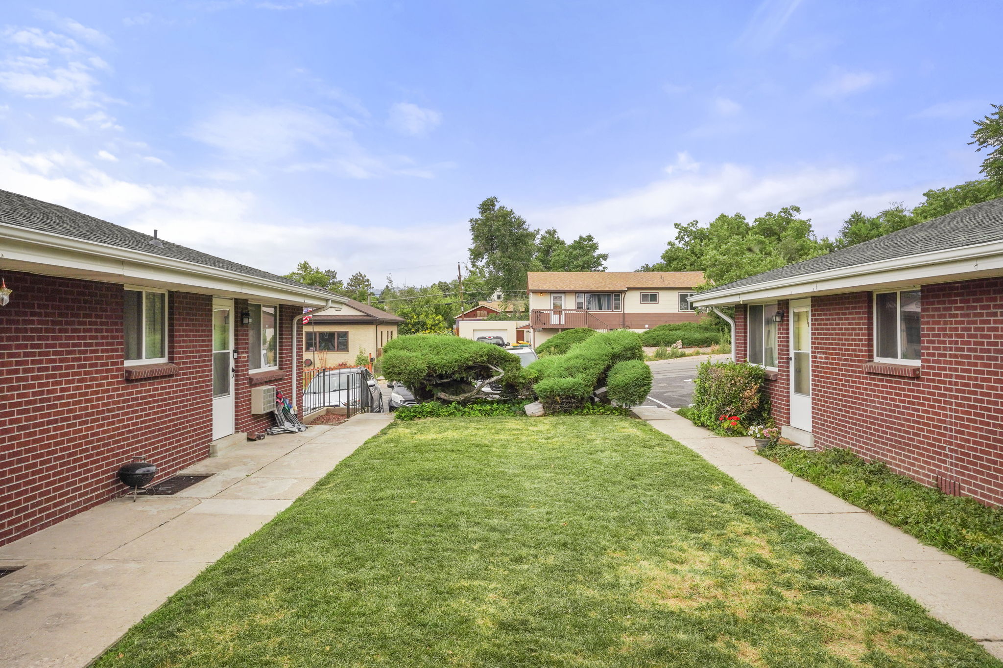 1646 Routt Street The Multifamily Advisory Group at Cushman & Wakefield