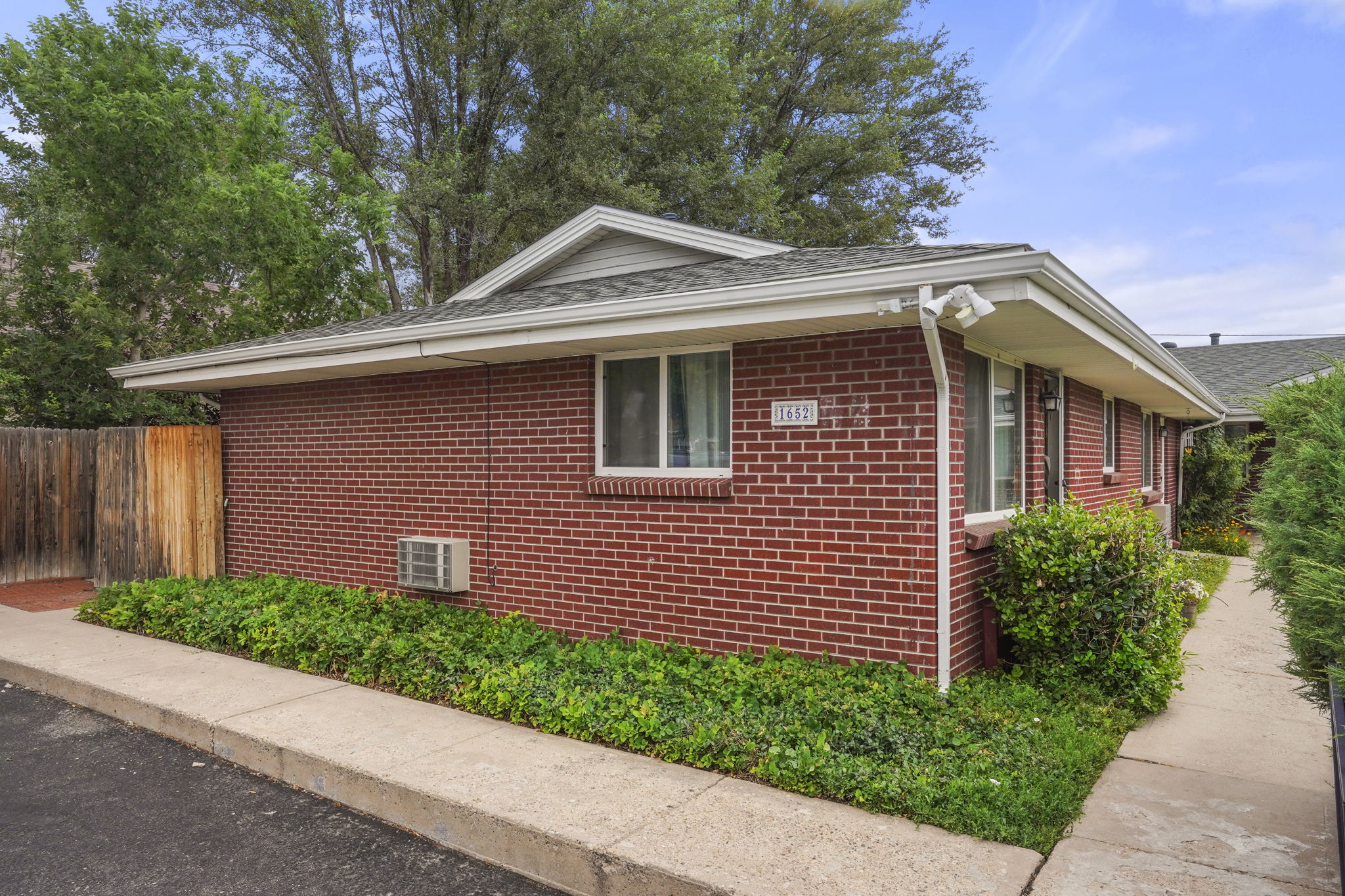 1646 Routt Street The Multifamily Advisory Group at Cushman & Wakefield