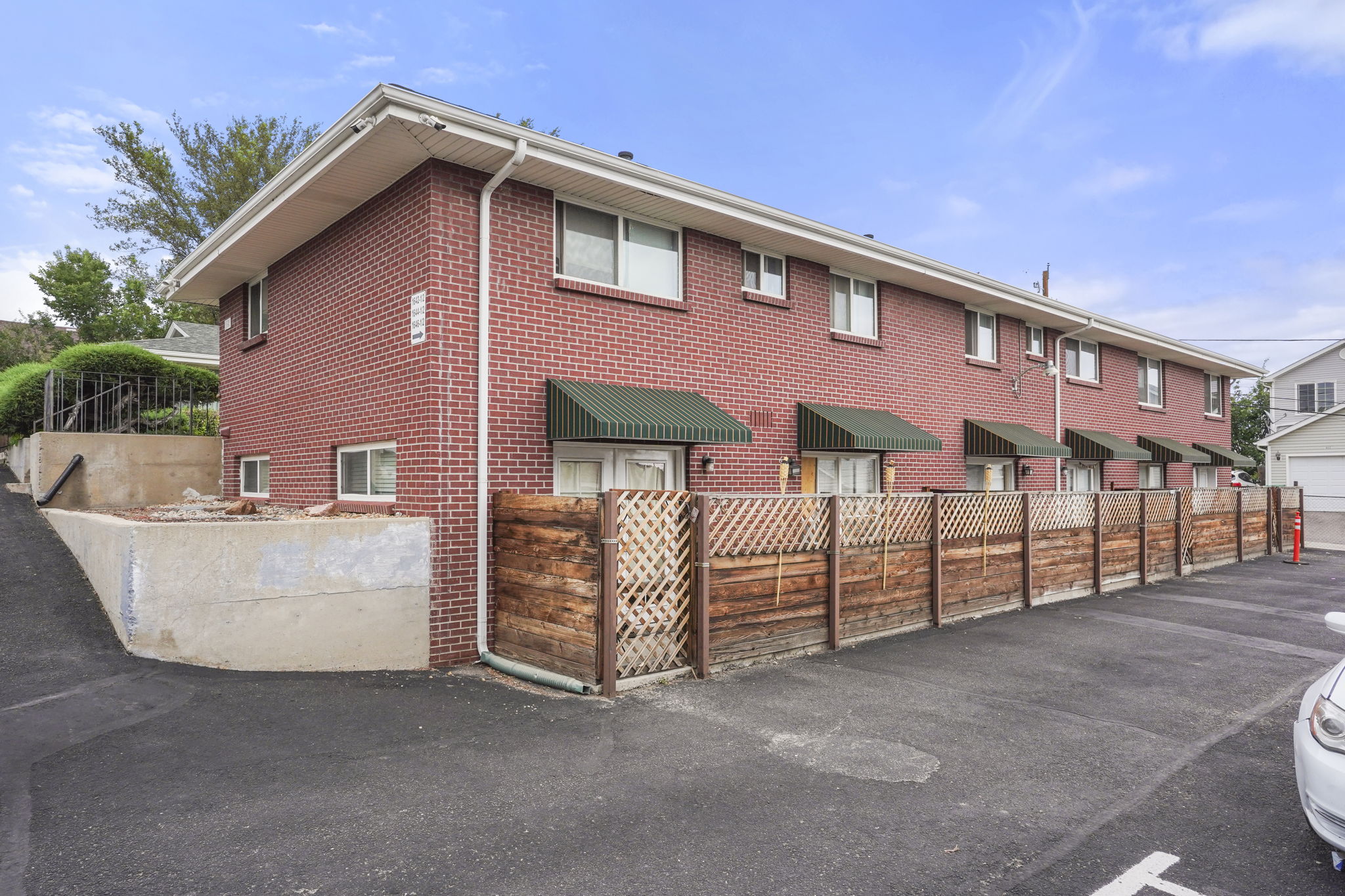 1646 Routt Street The Multifamily Advisory Group at Cushman & Wakefield