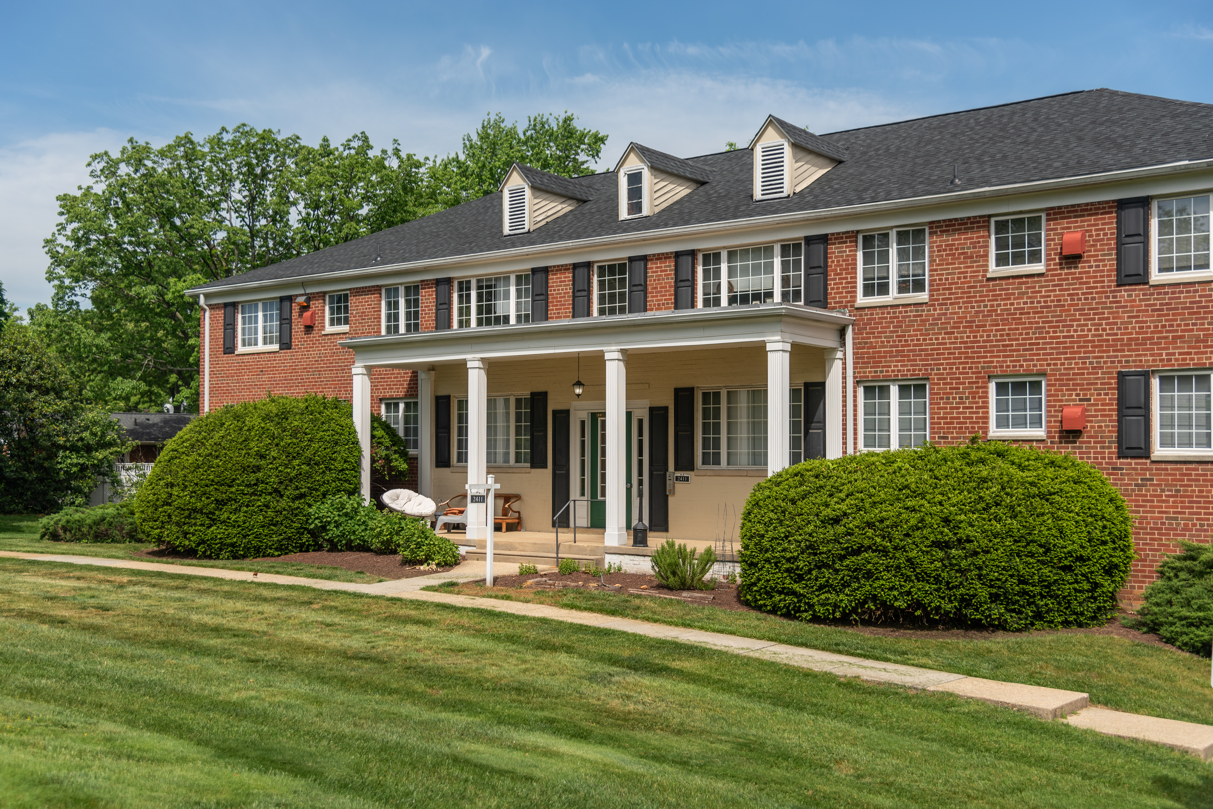 Braddock Lee Apartments The Multifamily Advisory Group at Cushman