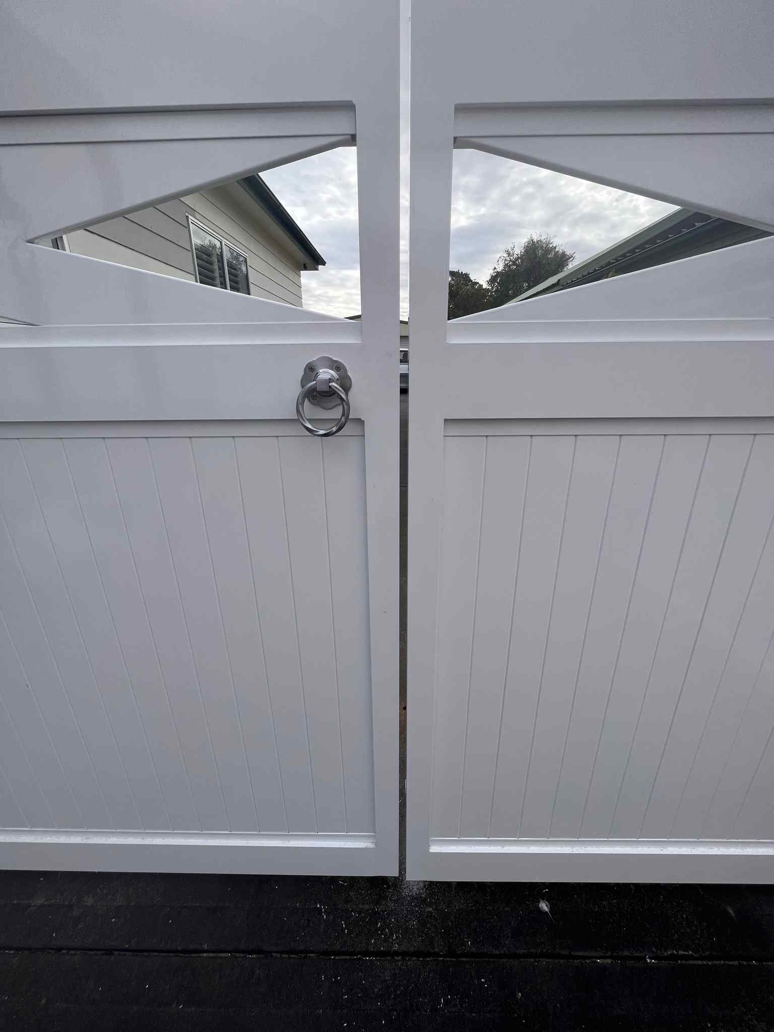 Custom Aluminium Gates Newcastle, NSW Multifencing